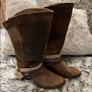 Soft leather cowboy boots size 7